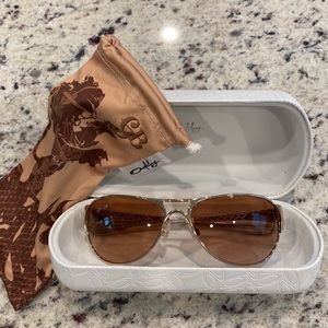 Oakley Gretchen Bleiler limited edition Gold restless gradient aviators.